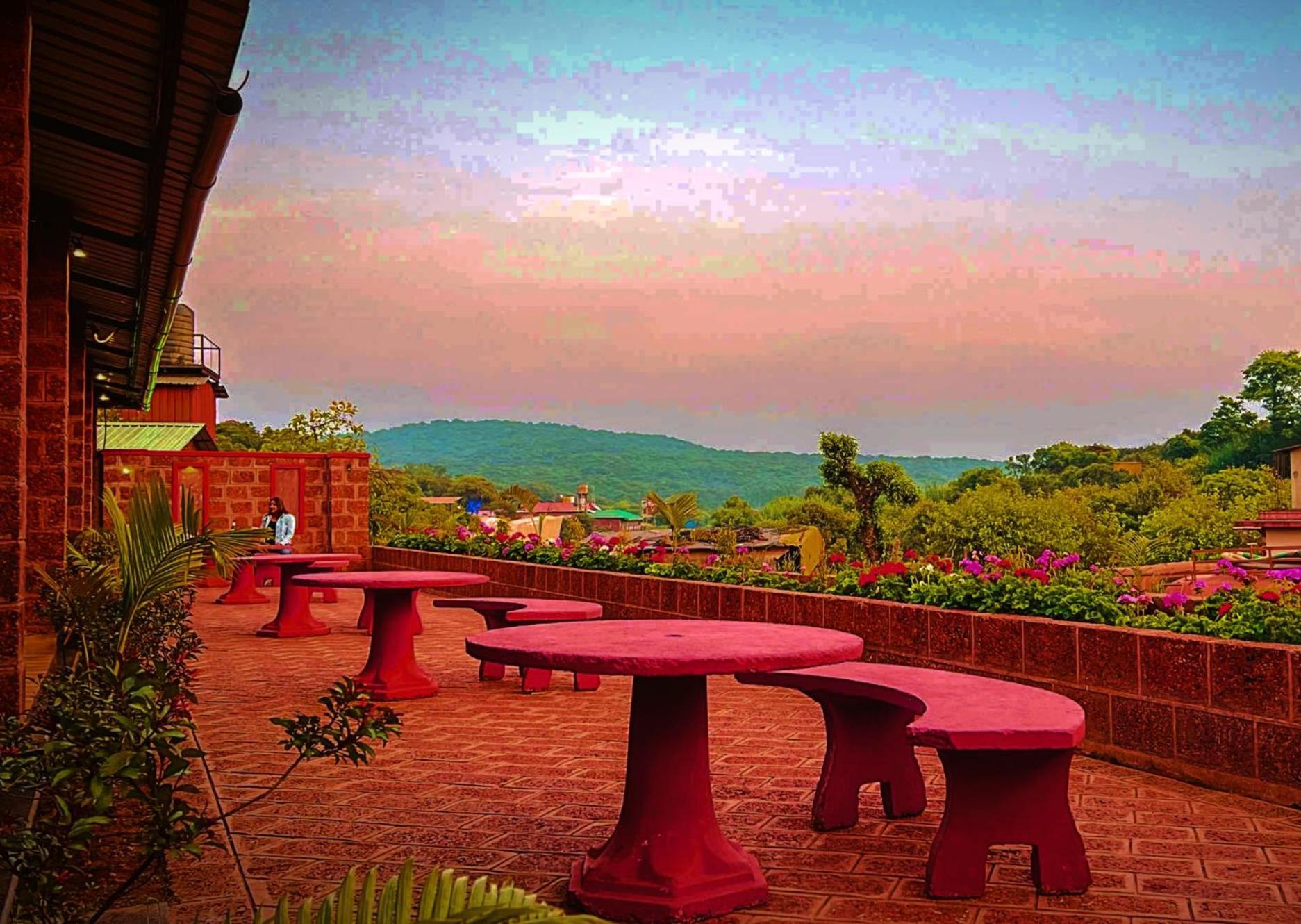 Shardul Heritage The Resort Mahabaleshwar Exterior photo